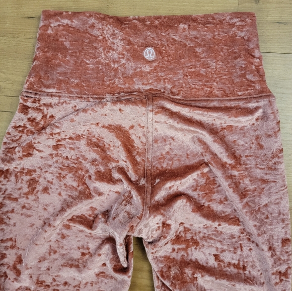 Lululemon Wunder Lounge High Rise Tigh - Picture 8 of 12